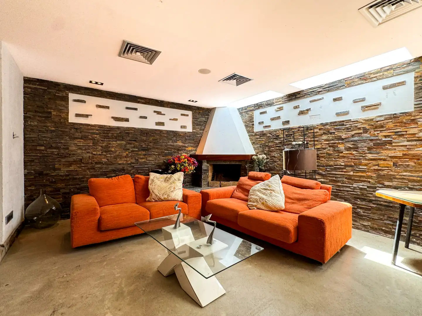 Sala d'estar de Casa o xalet en venda en Lleida amb Aire condicionat, Calefacció i Jardí privat
