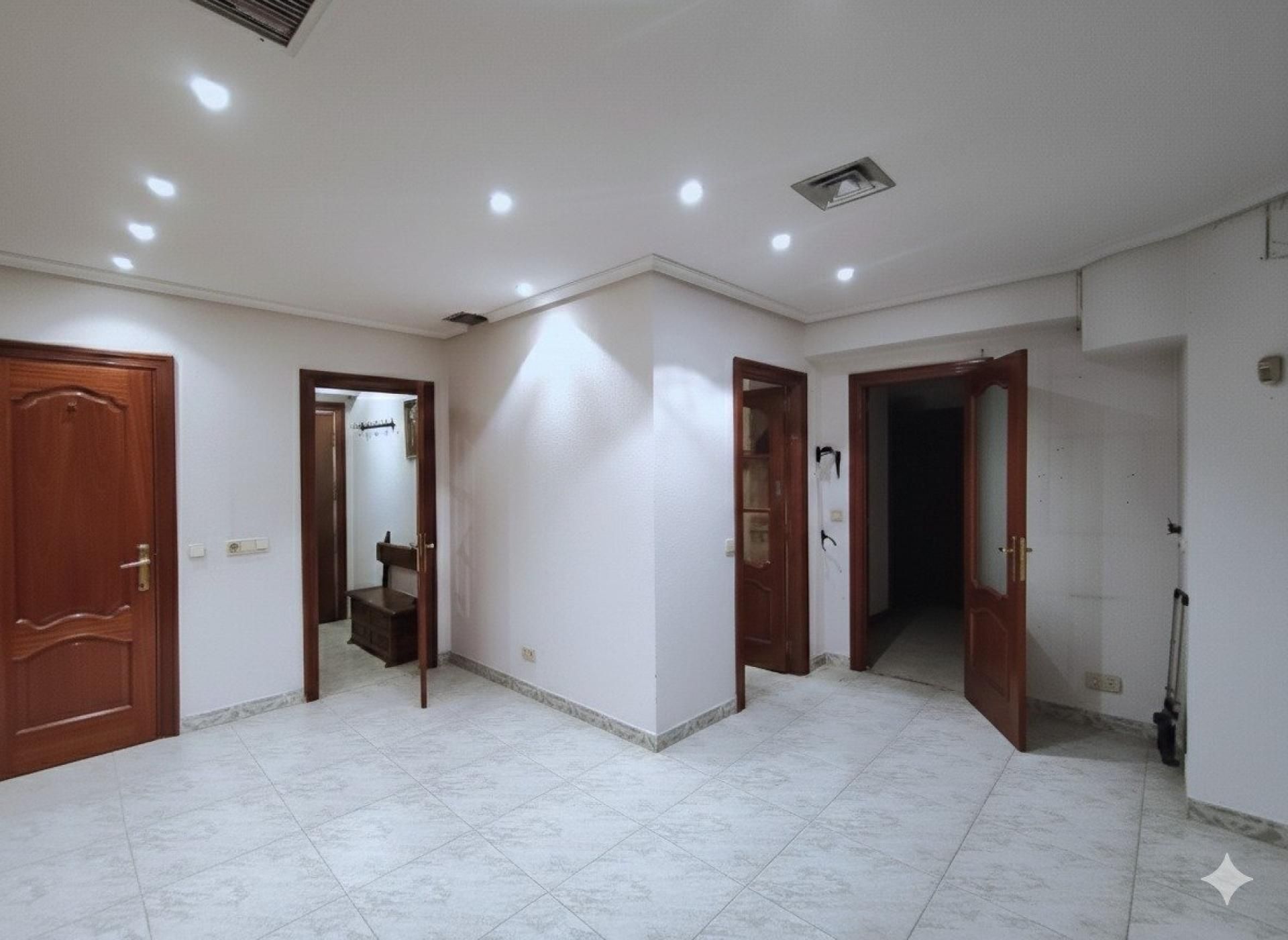 Premises for sale in  Madrid Capital  with Heating