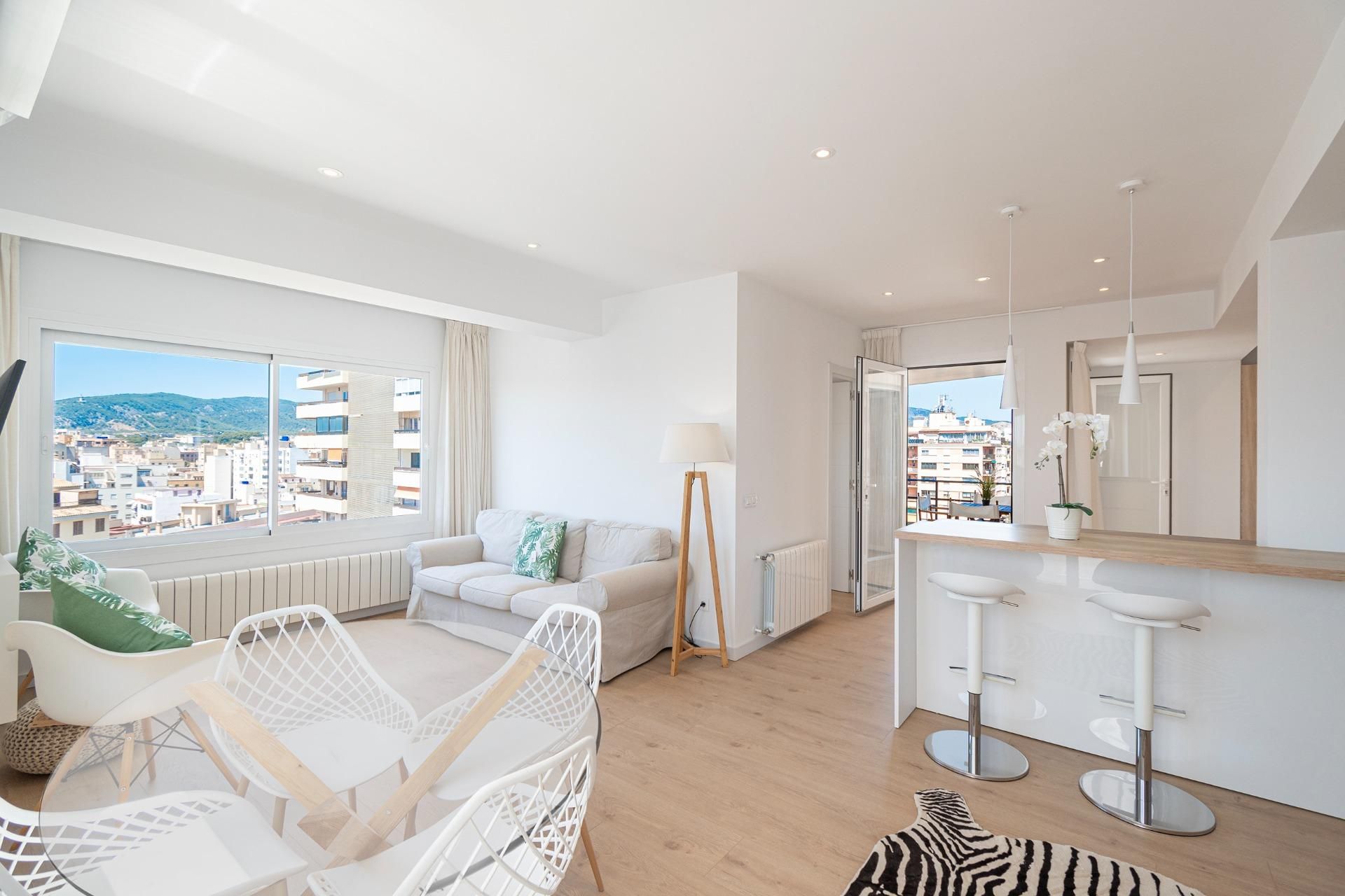 Living room of Attic for sale in  Palma de Mallorca  with Air Conditioner, Heating and Parquet flooring