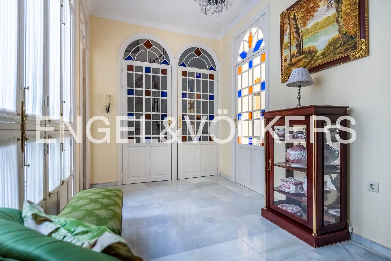Haus oder Chalet zum Verkauf in Sevilla mit Klimaanlage, Heizung und Balkon