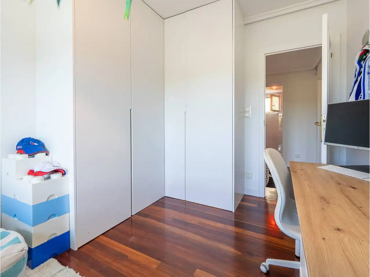 Casa con piscina en venta en Calle Arturo Campión 40, imagen 34