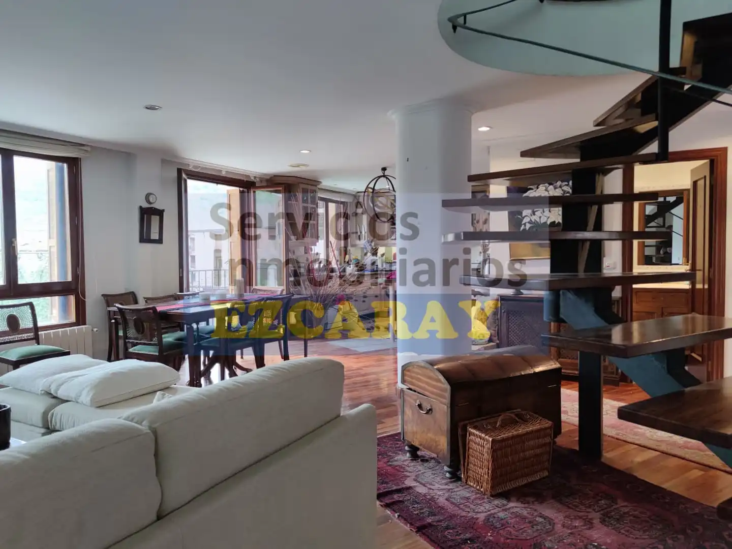 Sala d'estar de Apartament en venda en Ezcaray amb Calefacció, Terrassa i Traster