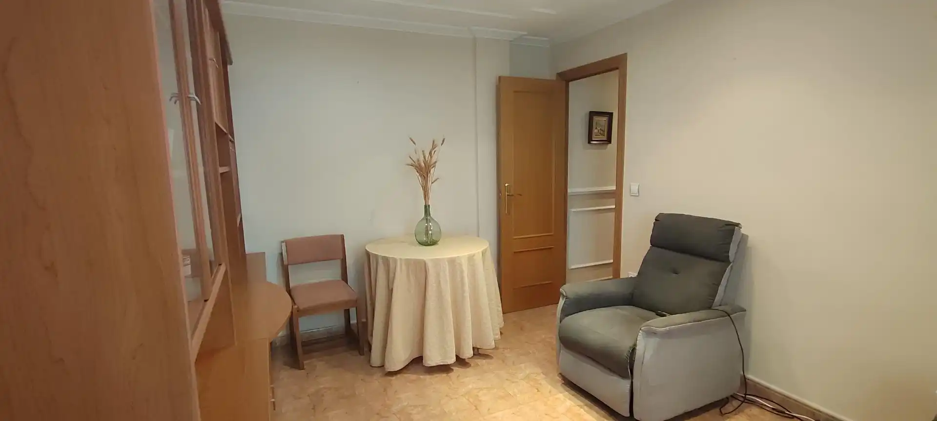 Living room of Flat for rent in Paiporta  with Air Conditioner, Heating and Storage room