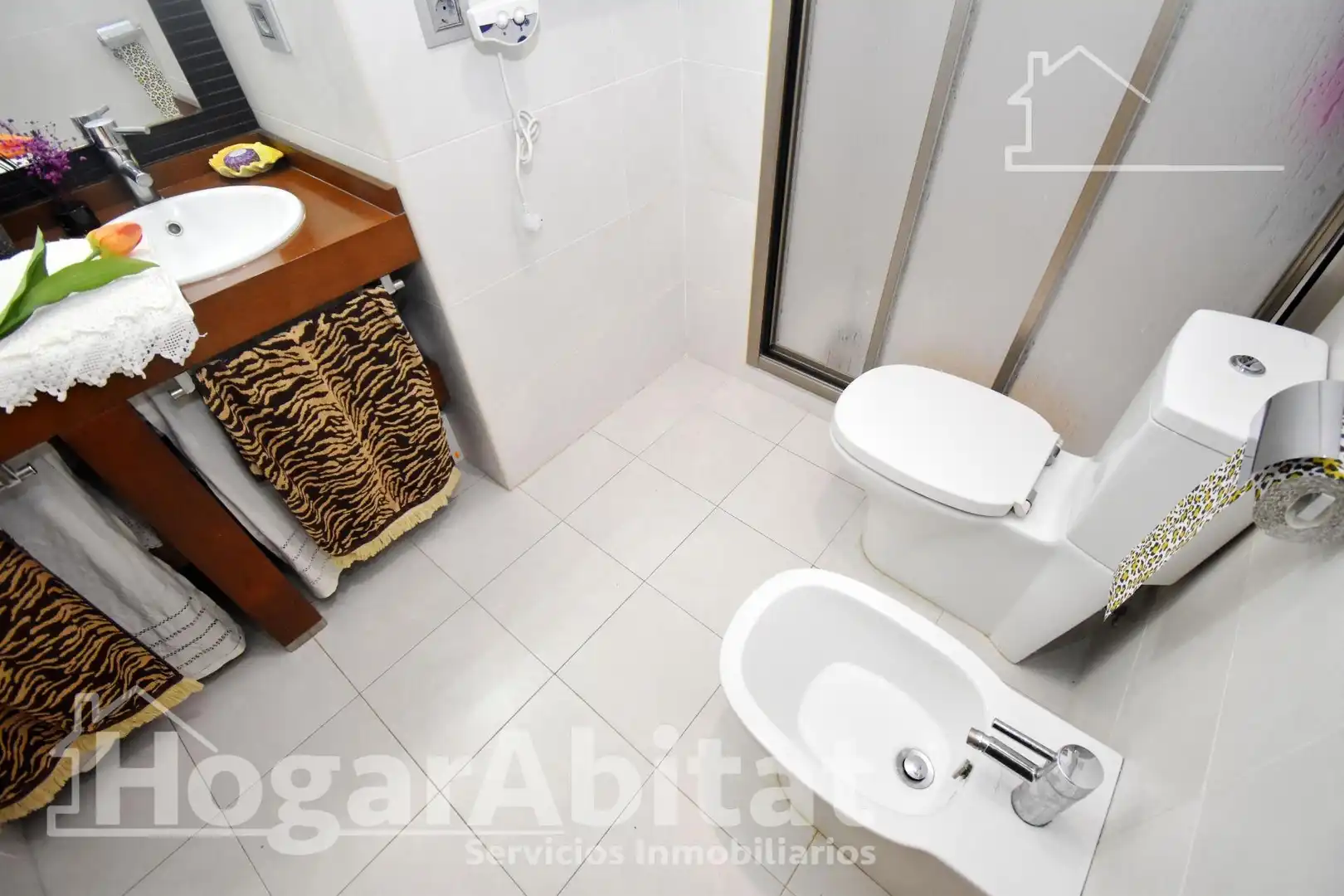 Bathroom of Detached homes for sale in Castellón de la Plana / Castelló de la Plana  with Air Conditioner, Terrace and Balcony