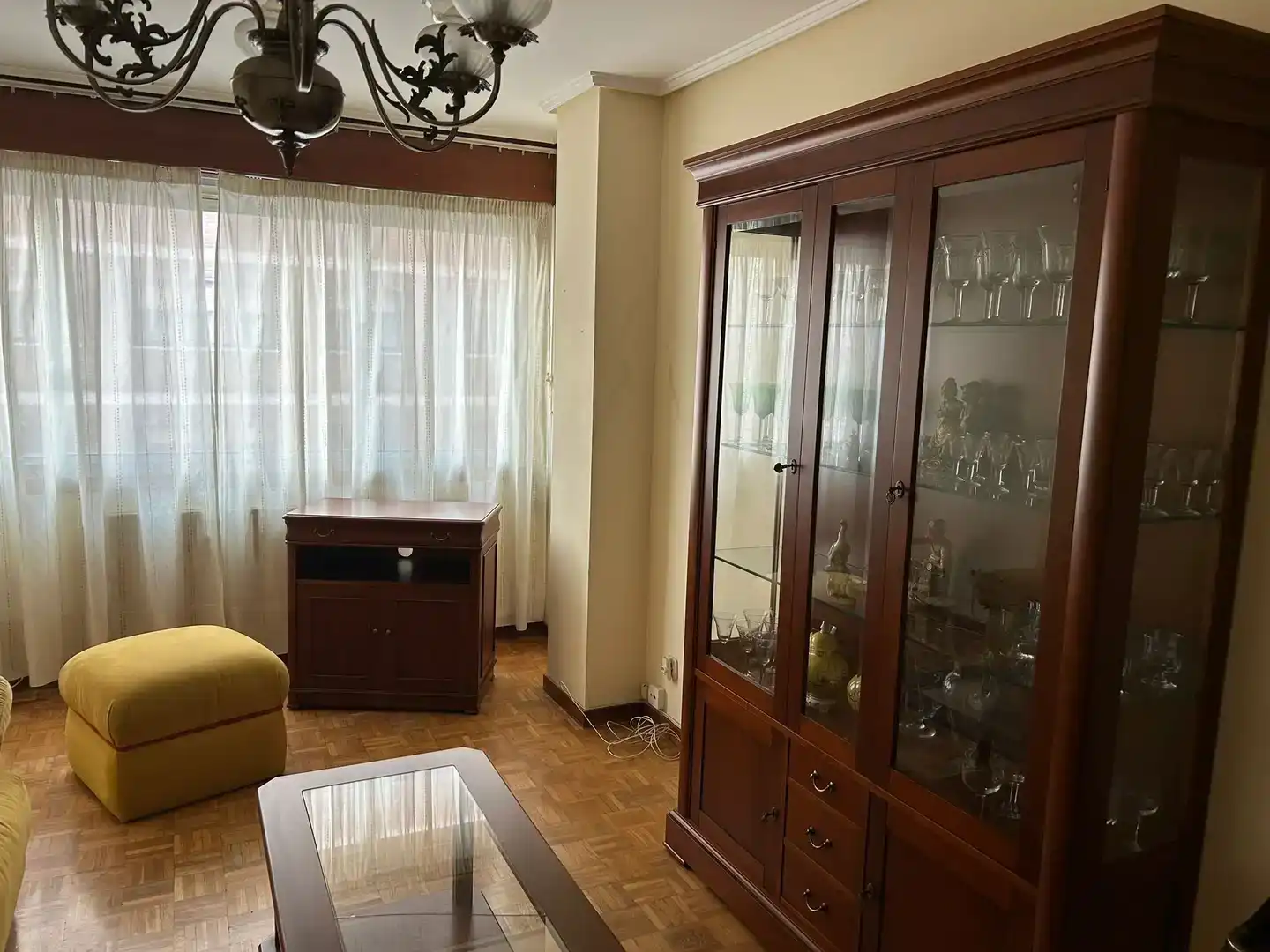 Sala d'estar de Pis de lloguer en Ferrol amb Parquet, Traster i Moblat