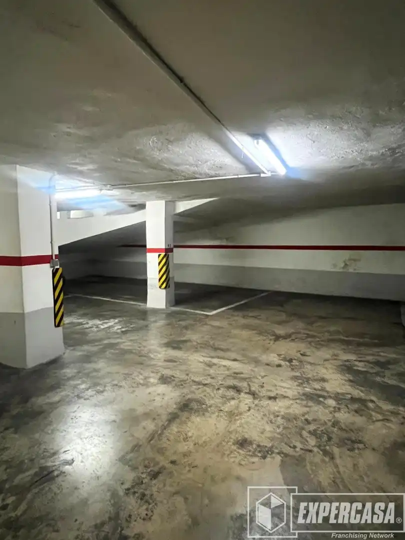 Parkplatz zum Verkauf in Quatre Carreres, imagen 2