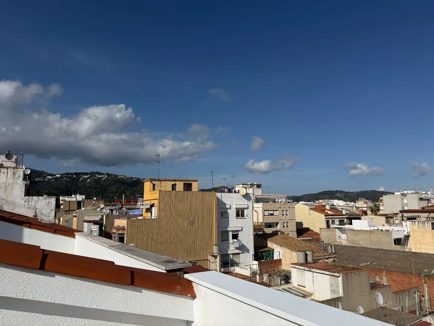 Vista exterior de Dúplex en venda en Calella amb Aire condicionat, Calefacció i Terrassa