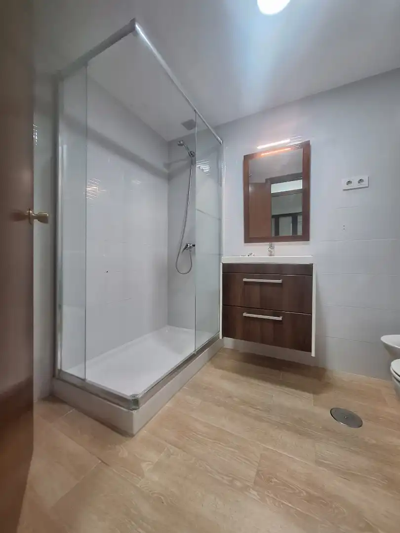 Baño de Piso de alquiler en Cartagena con Amueblado, Horno y Lavadora