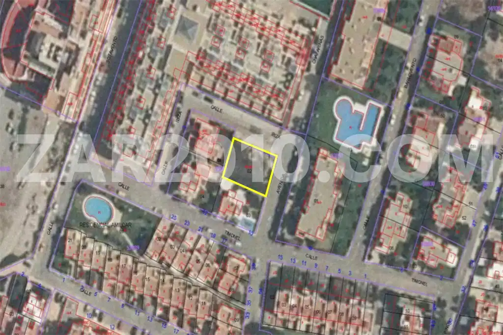 Terreno residencial en venta en Avenida Chafarinas