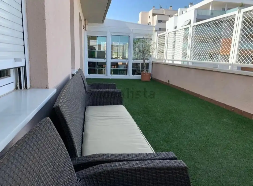 Terraza de Ático de alquiler en Almería con Aire acondicionado, Calefacción y Amueblado