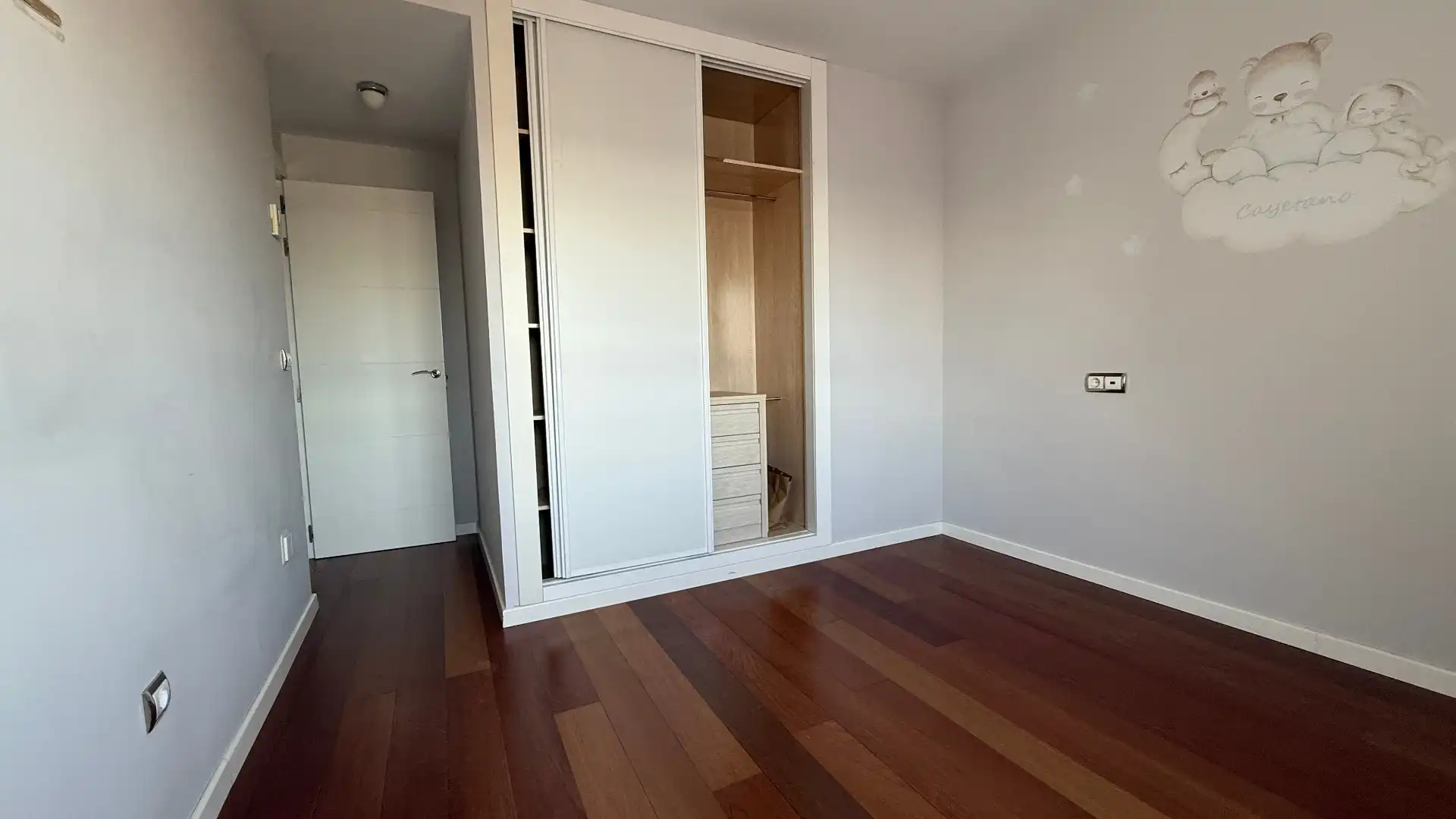 Habitación de Piso en venta en Albacete con Aire acondicionado, Calefacción y Jardín privado