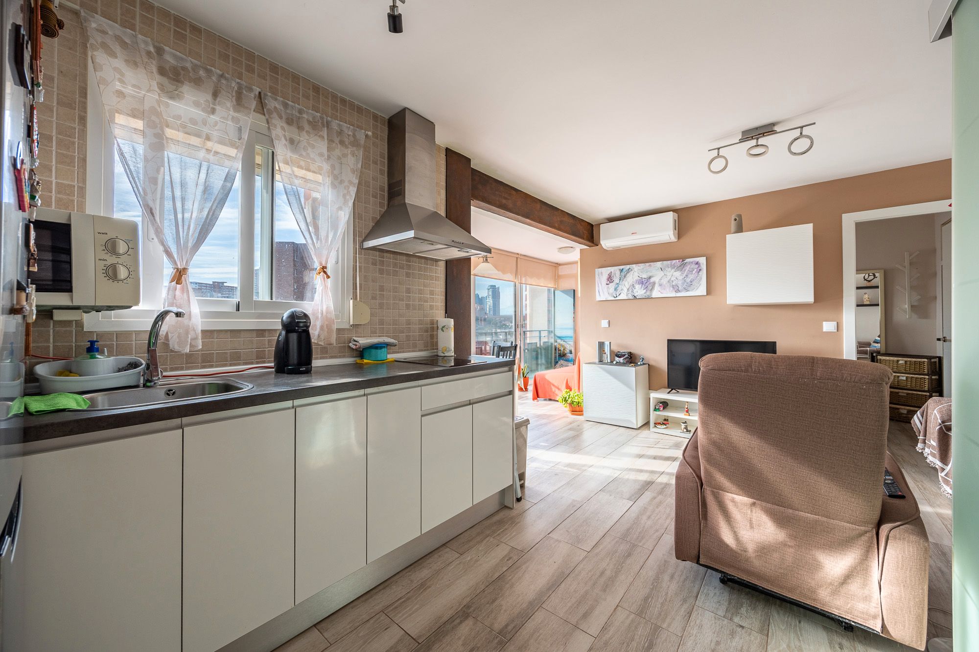 Kitchen of Apartment for sale in Benidorm  with Swimming Pool, Furnished and Community pool