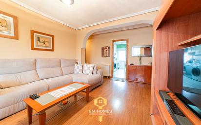 Flat for sale in Coslada  with Air Conditioner, Heating and Storage room