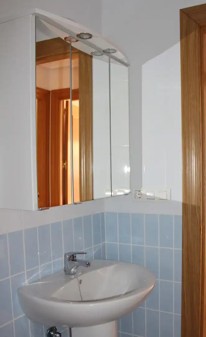 Bathroom of Flat for rent in Almansa  with Heating and Furnished