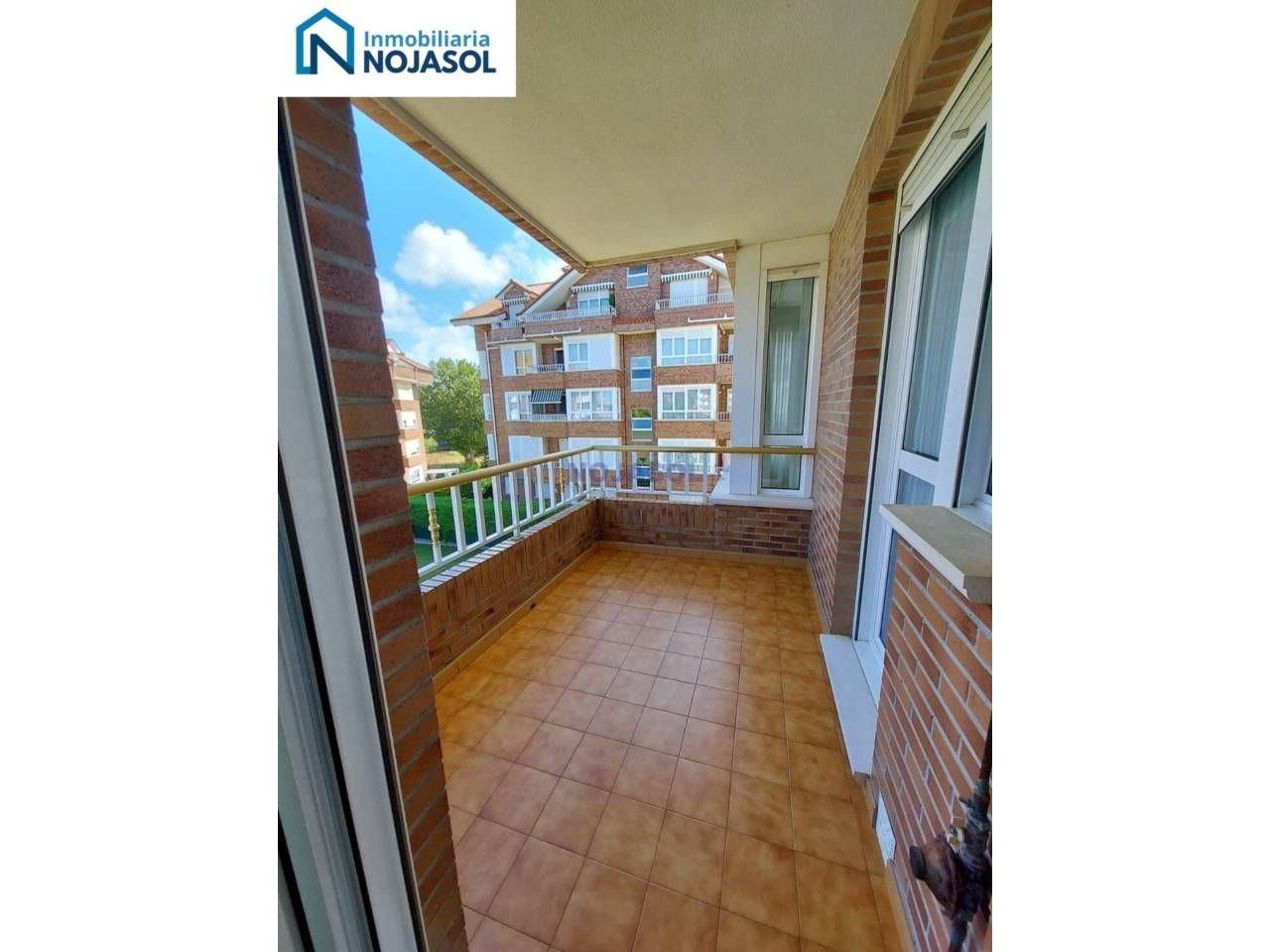 Terrassa de Apartament en venda en Noja amb Calefacció, Terrassa i Moblat