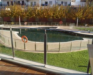 Piscina de Apartament en venda en Empuriabrava amb Aire condicionat, Calefacció i Terrassa