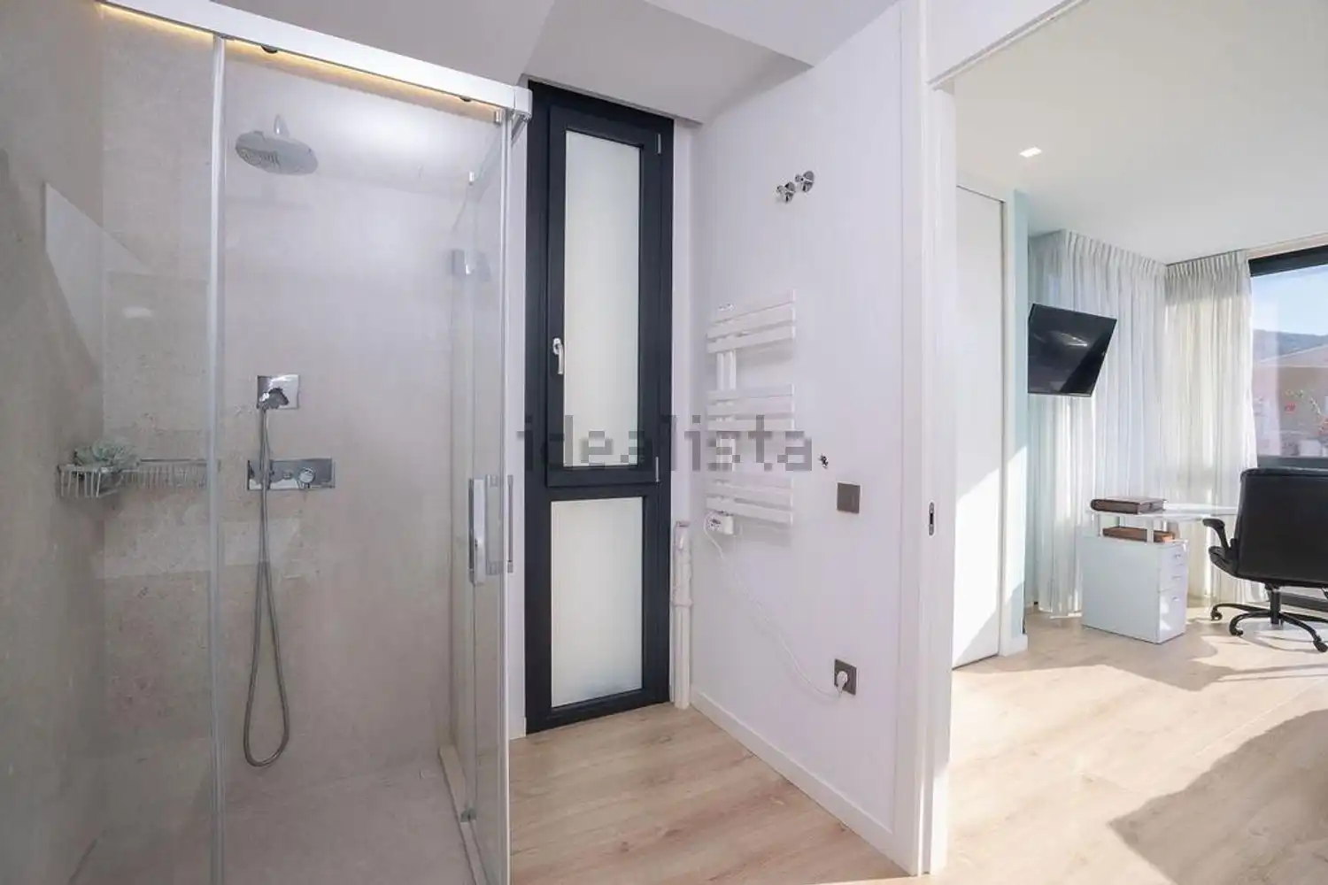 Bathroom of Houses for sale in L'Alfàs del Pi  with Air Conditioner, Storage room and Swimming Pool