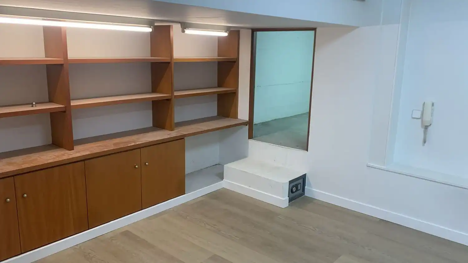 Büro zum Verkauf in Someso - Matogrande