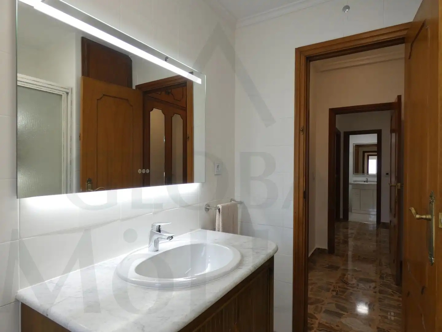 Flat for rent in Calle Ángel Bruna, 20, Ensanche