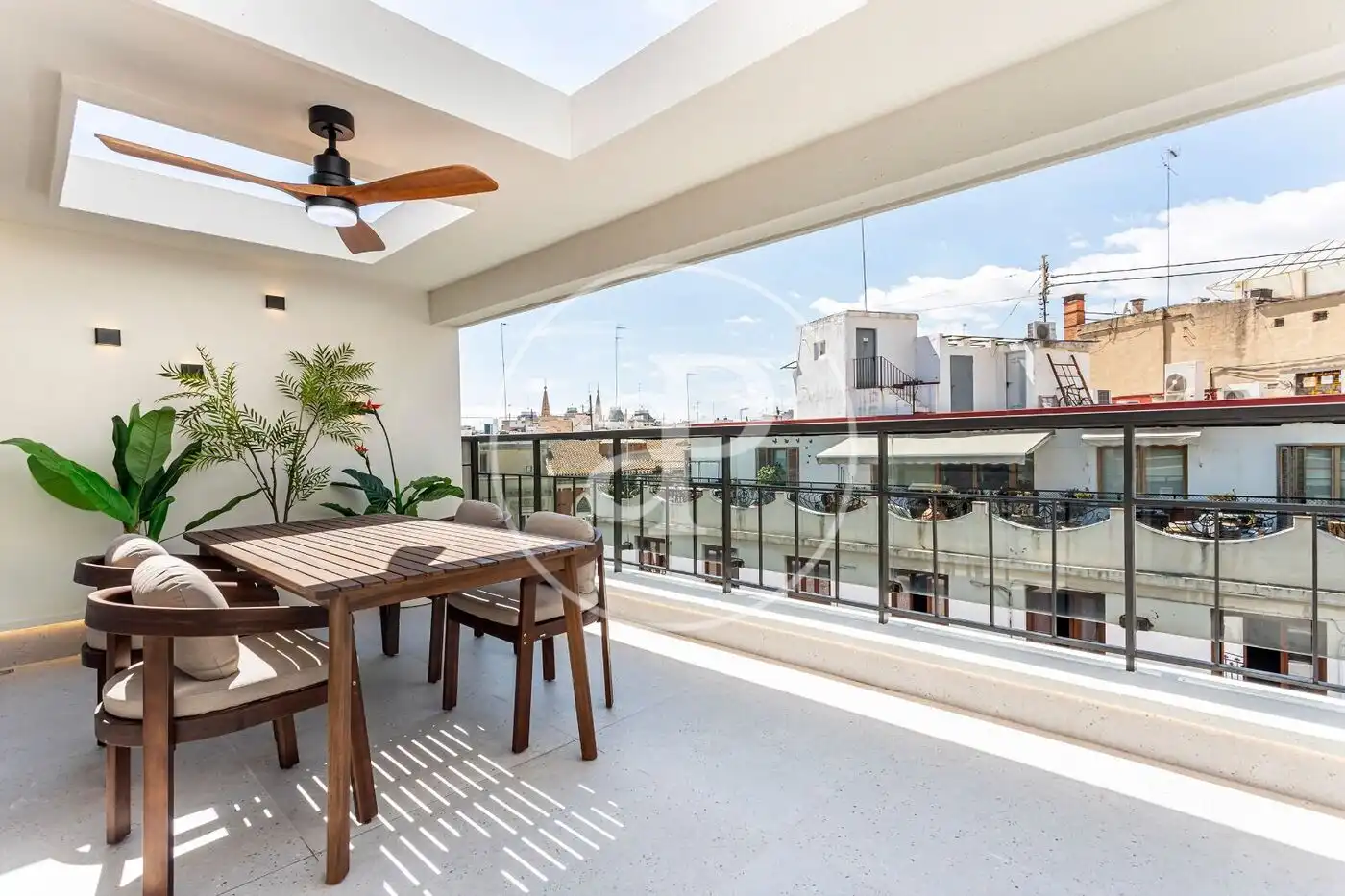 Penthouse mit Aufzug zum Verkauf in L'Eixample