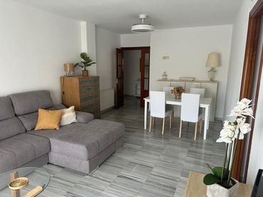 Apartment with lift to rent in Avenida Elvas