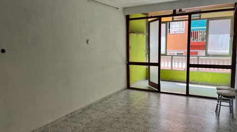 Foto 2 de Piso en venta en Carrer de la Democràcia, Llefià, Badalona