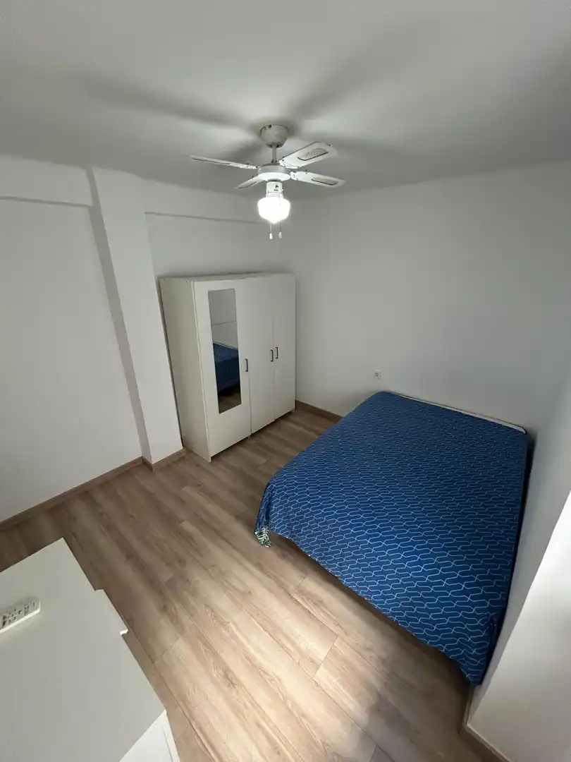 Bedroom of Flat for sale in Málaga  with Air Conditioner, Terrace and Balcony