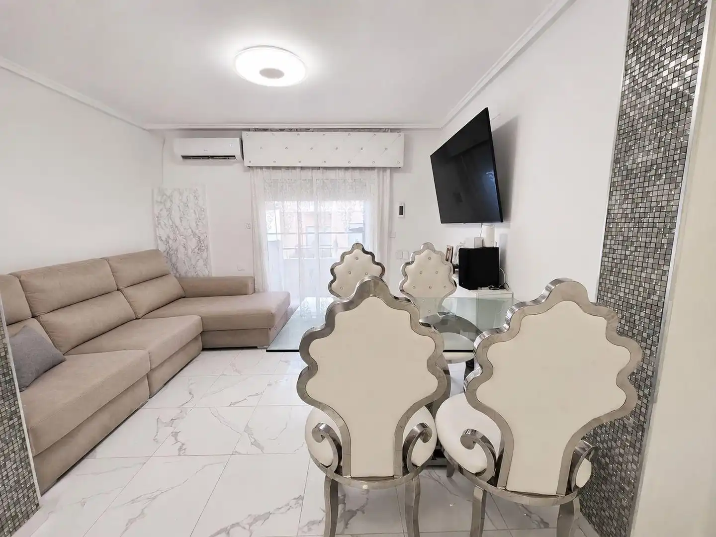 Sala de estar de Piso en venta en Valencia con Aire acondicionado, Amueblado y Balcón
