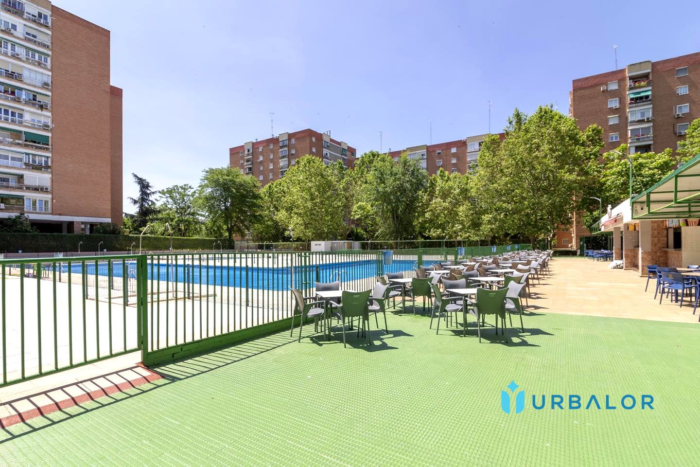 Swimming pool of Flat to rent in Alcorcón  with Air Conditioner, Heating and Parquet flooring