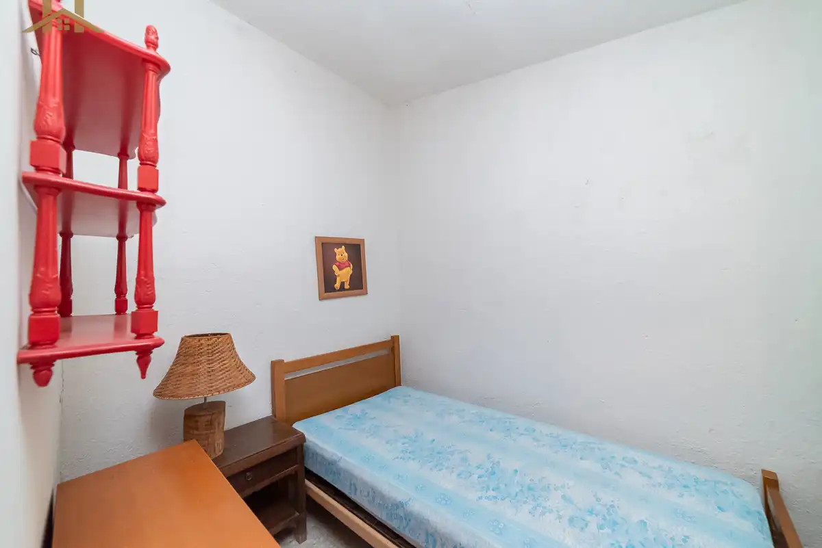 Dormitori de Casa o xalet en venda en Santa María de la Alameda amb Traster