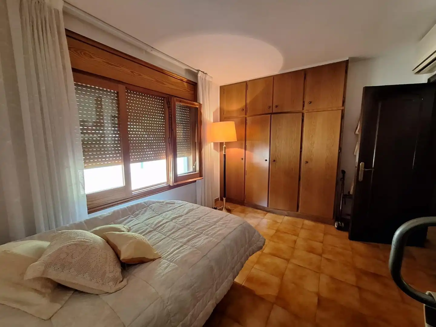 Dormitori de Casa o xalet en venda en Castellar del Vallès amb Aire condicionat, Calefacció i Jardí privat