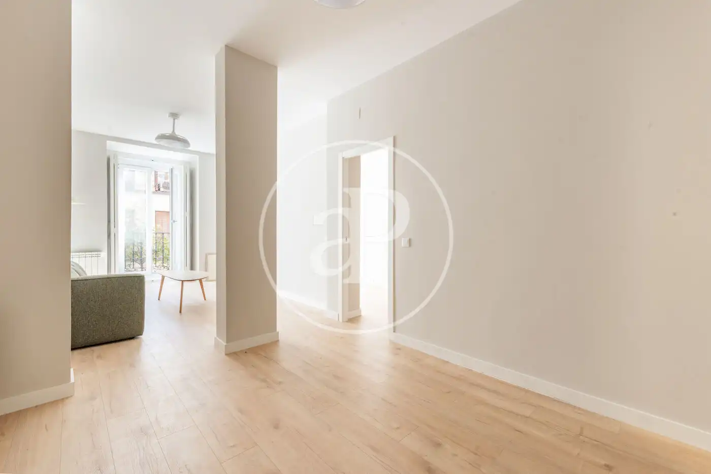 Flat with terrace for sale in C. del Divino Pastor, imagen 4