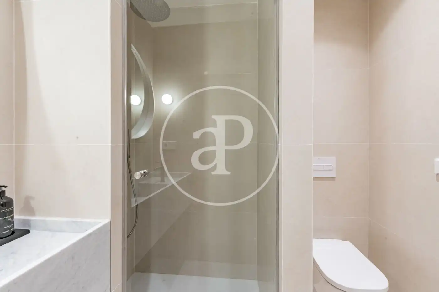 Baño de Piso en venta en Madrid con Aire acondicionado, Calefacción y Terraza