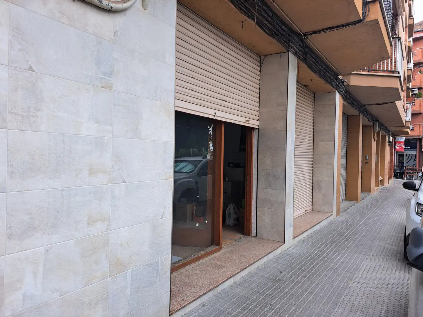 Local commercial à vendre à Plaça Font del Ros 13, imagen 3