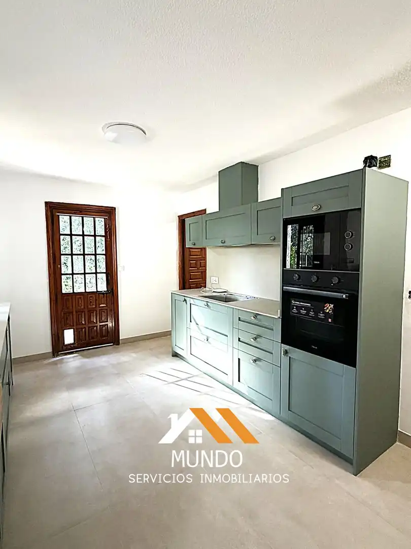 Cuina de Casa o xalet de lloguer en Paterna amb Aire condicionat, Calefacció i Terrassa