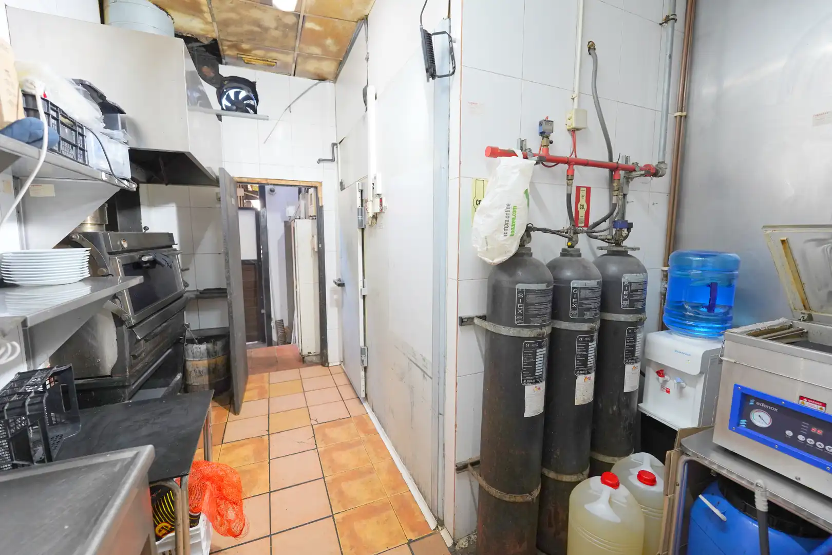 Local comercial en traspàs a Carrer de l'Electrònica 2, imagen 20