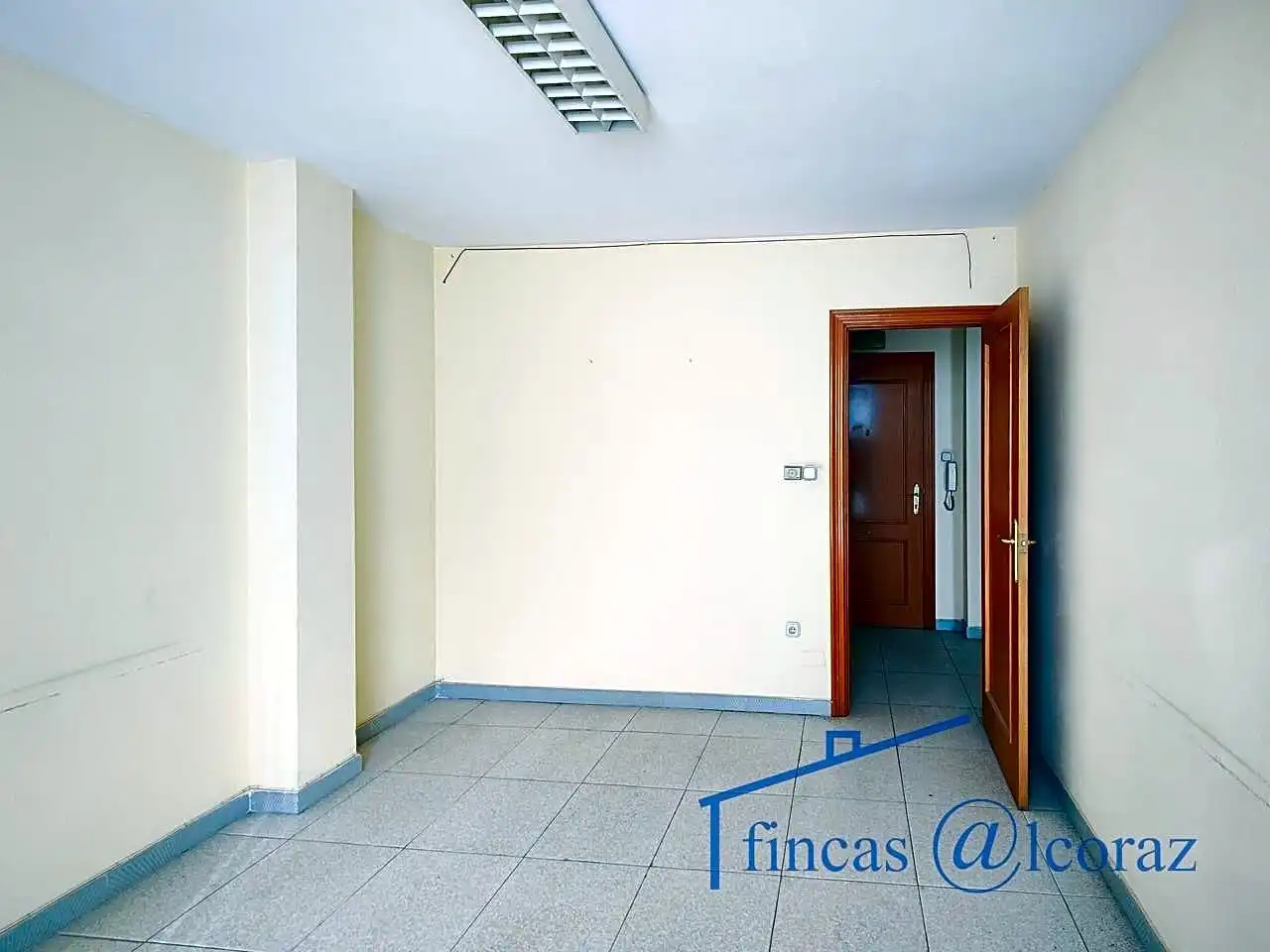 Oficina de alquiler en Huesca