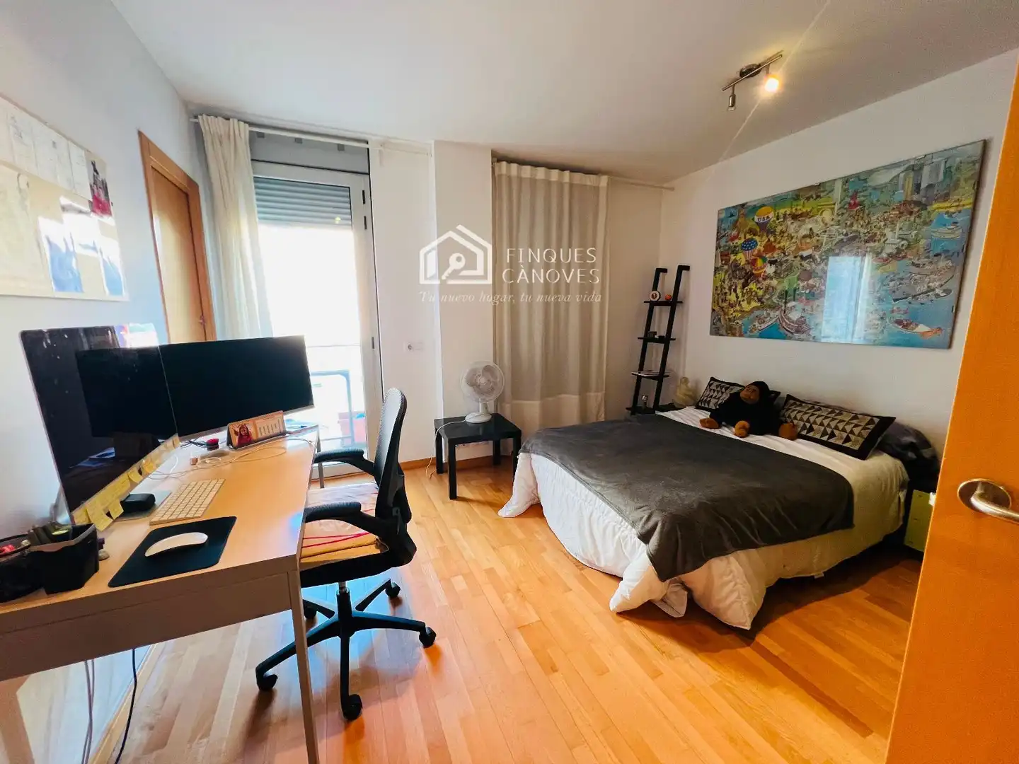Bedroom of Flat for sale in Girona  with Air Conditioner, Heating and Parquet flooring