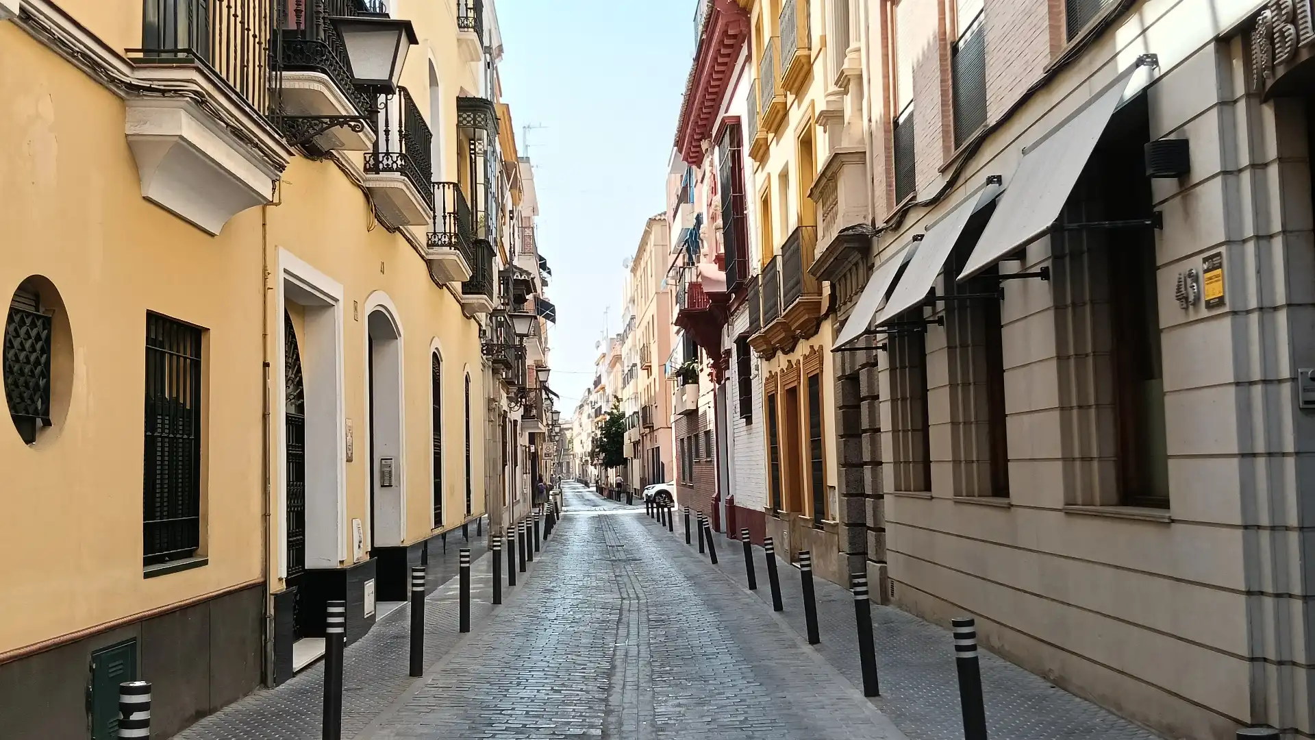 Vista exterior de Apartamento de alquiler en Sevilla con Aire acondicionado, Calefacción y Horno