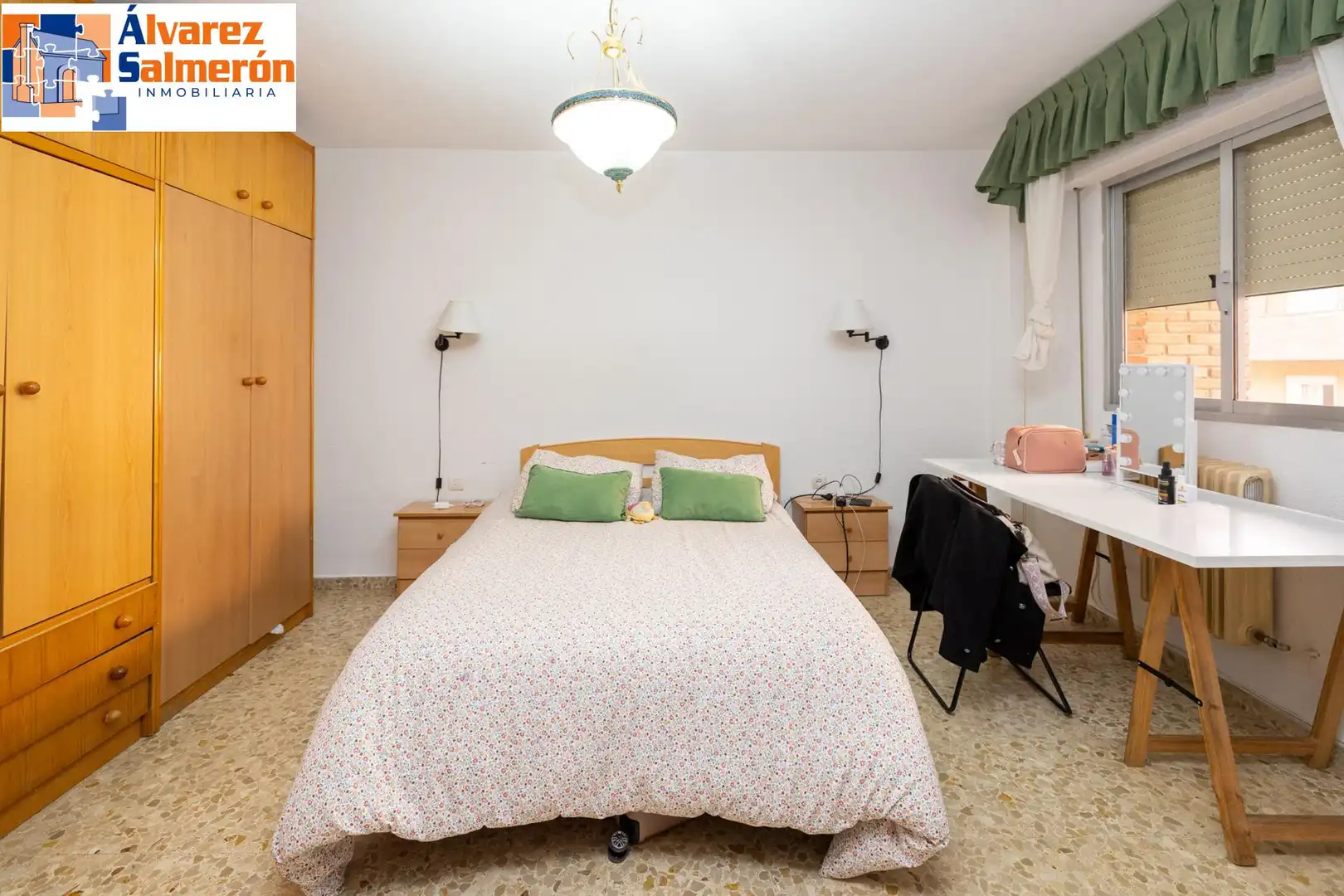 Schlafzimmer von Wohnungen zum Verkauf in Granada
