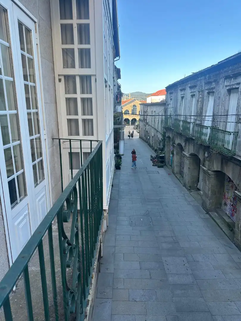 Außenansicht von Wohnung zur Miete in Pontevedra Capital  mit Heizung, Möbliert und Balkon
