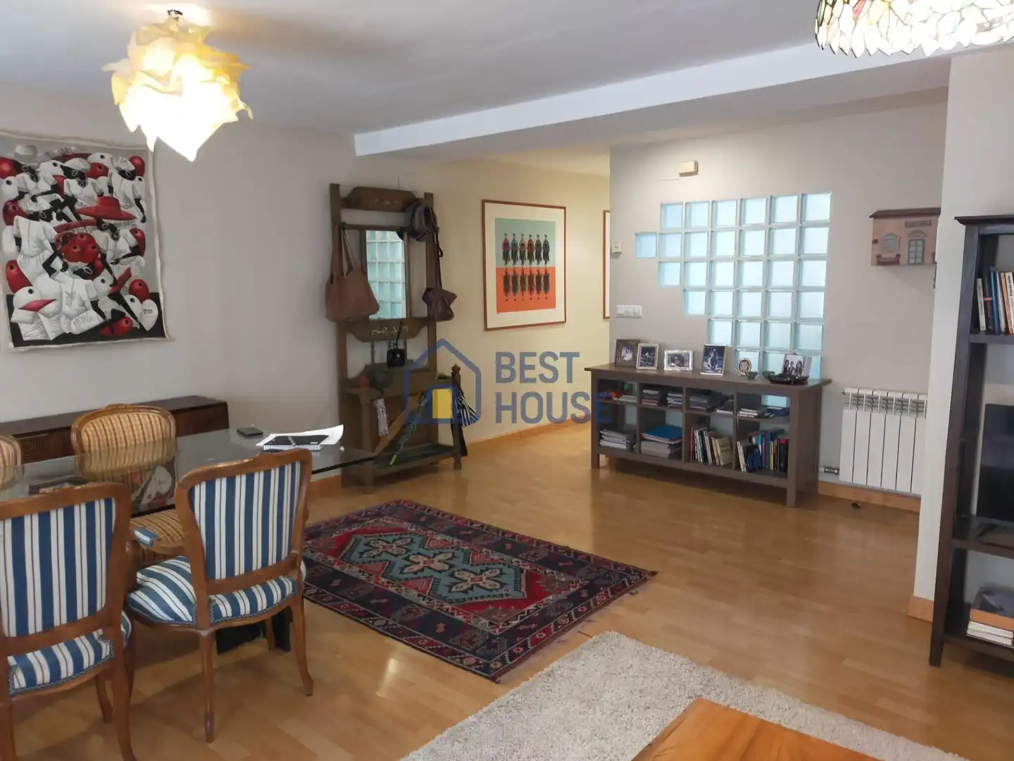 Sala de estar de Piso en venta en León Capital  con Calefacción, Terraza y Trastero