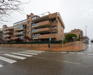 Vista exterior de Pis en venda en Colmenar Viejo amb Aire condicionat, Calefacció i Terrassa