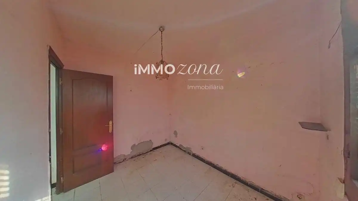 Dormitori de Casa adosada en venda en Montgat, Barcelona