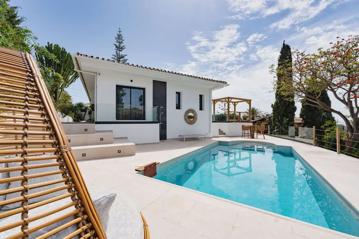 Xalet amb piscina en venda a Elviria - Cabopino