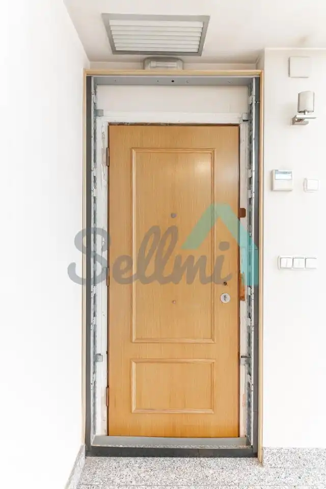 Flat for sale in Oviedo   with Parquet flooring
