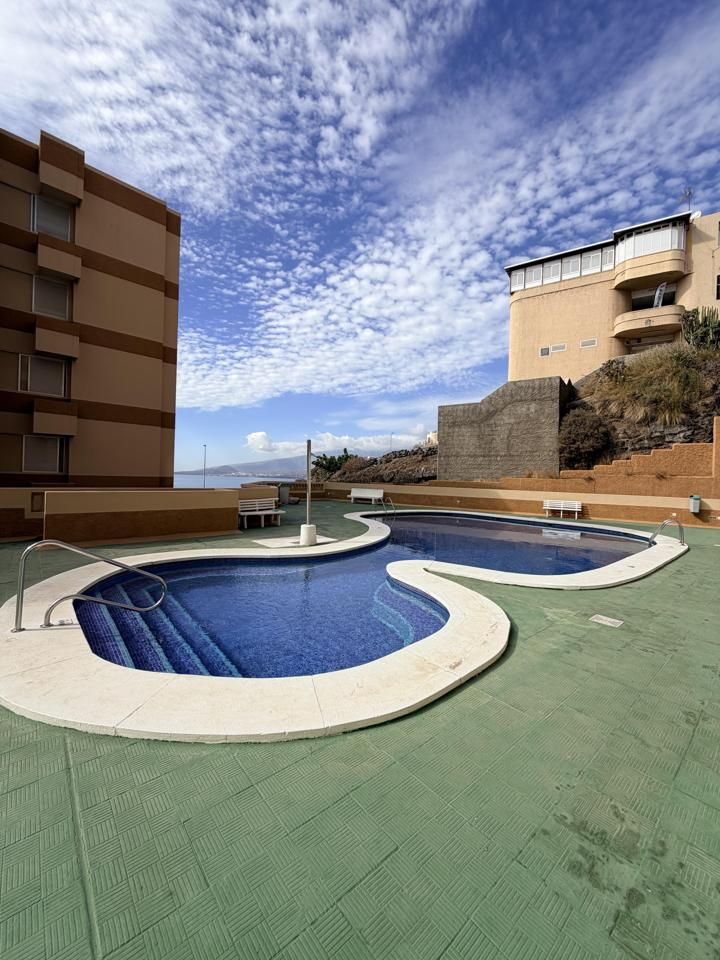 Piscina de Piso en venta en El Rosario con Terraza, Trastero y Amueblado