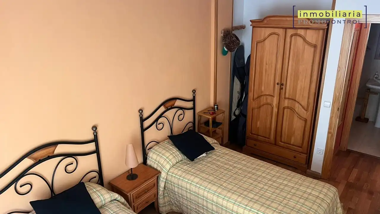 Piso en venta en Canfranc, Huesca