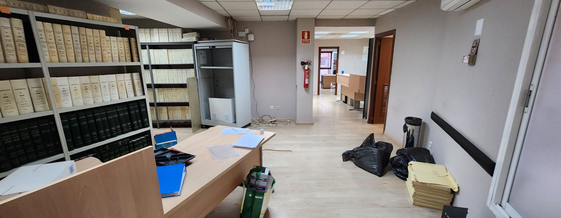 Büro miete in  Palma de Mallorca mit Klimaanlage, Heizung und Abstellraum