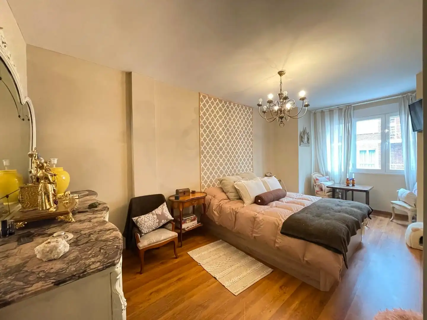 Habitación de Piso en venta en Ponferrada con Calefacción, Terraza y Trastero